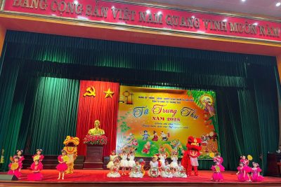 Trường MN Gia Hoà tổ chức vui trung thu cho các bé